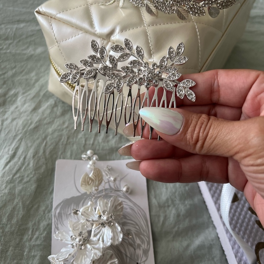 Bridal Set - Picture 3 of 4